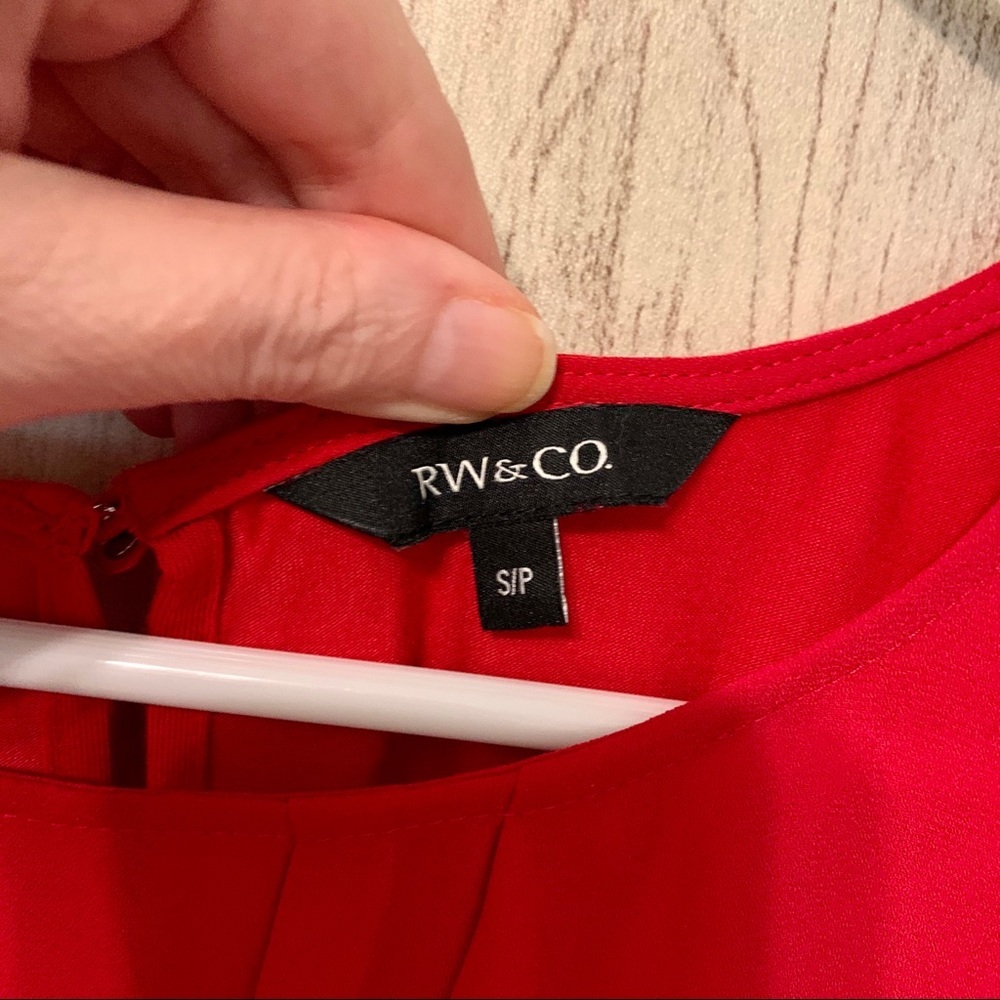 RW&Co Pleated Shell Top - Picture 5 of 5